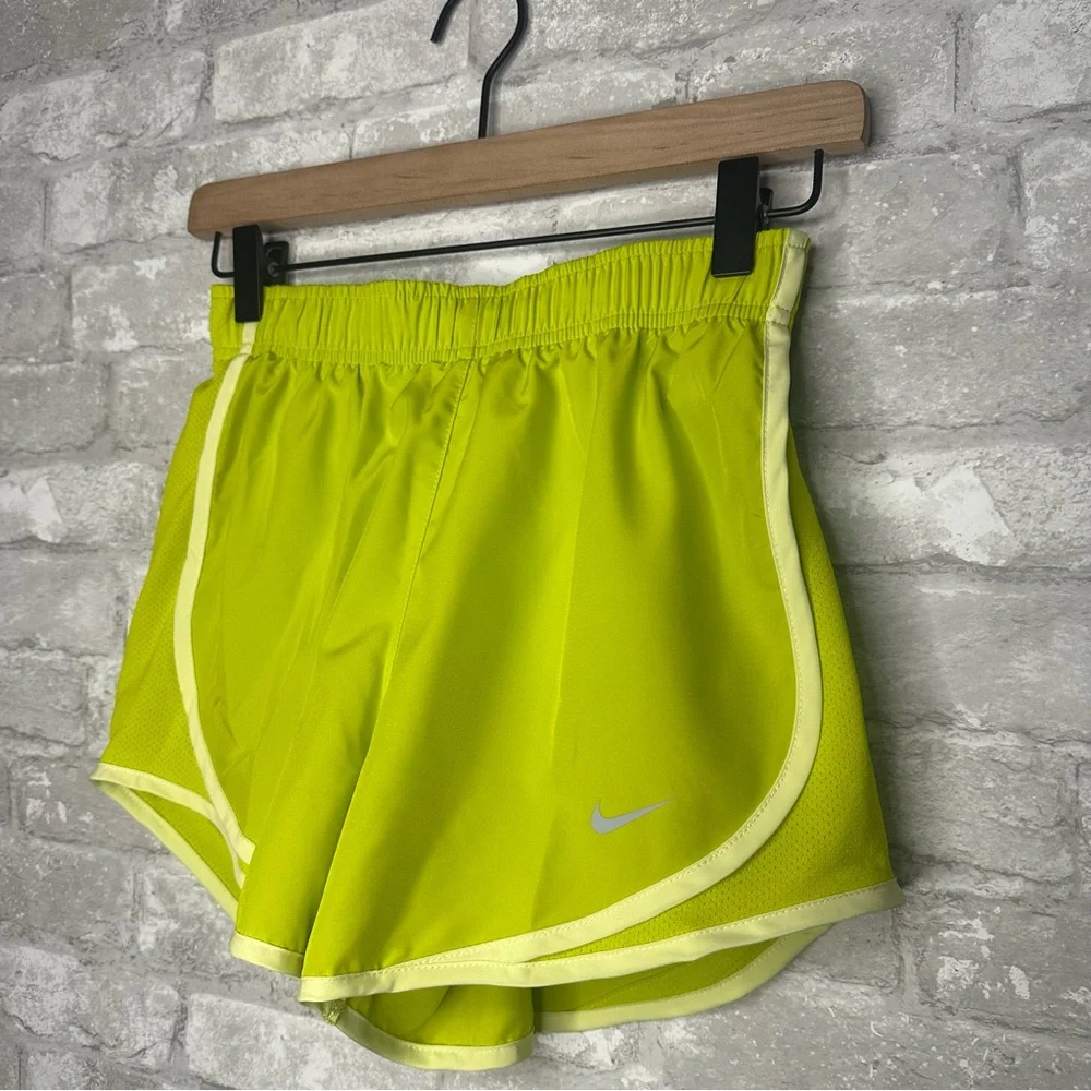 Nike Women's Dri-FIT Tempo Mid-Rise Brief-Lined Running Shorts NWOT Size XS - Picture 3 of 15